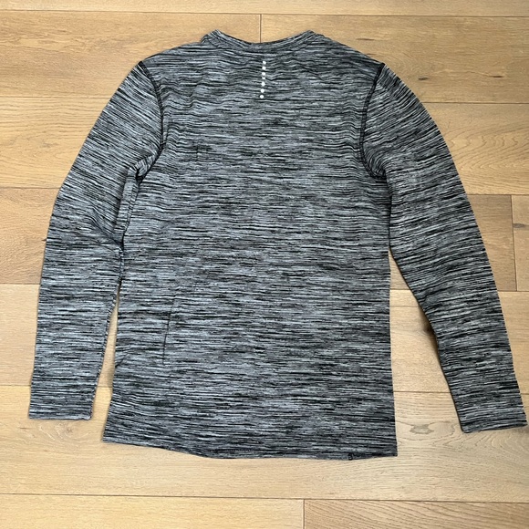 NWOT Men’s RBX Compression Long Sleeve Shirt Size M - Picture 3 of 3